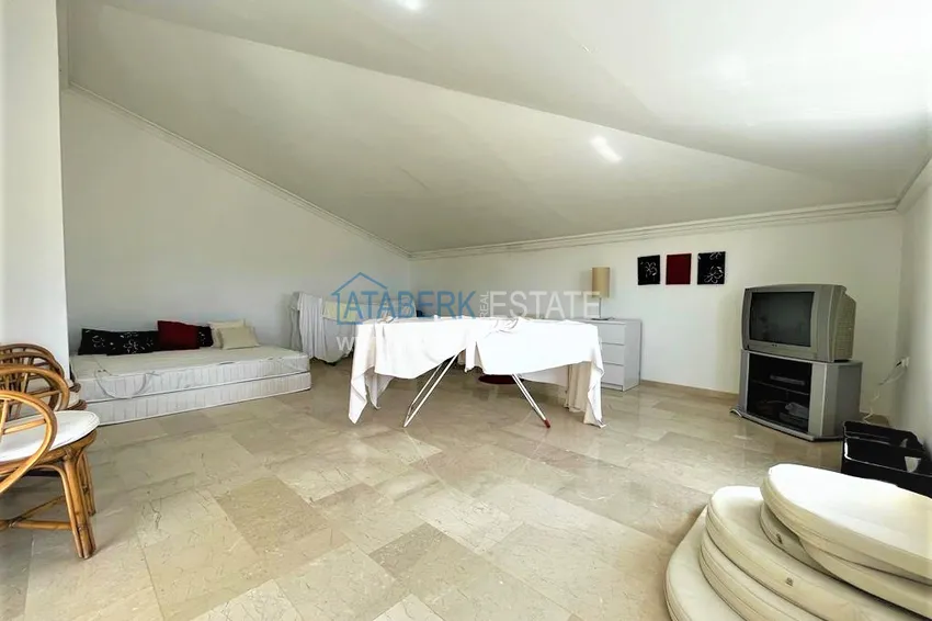 Приобрести Видовой пентхаус в районе Тосмур с мебелью в жилом комплексе 6 