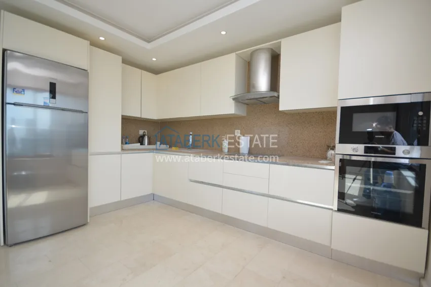 Приобрести Дуплекс в Махмутларе с видом на море и горы в комплексе на первой береговой 7 