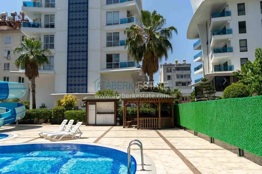 Срочная продажа! Квартира в центре Алании с новой мебелью в престижном комплексе 8 