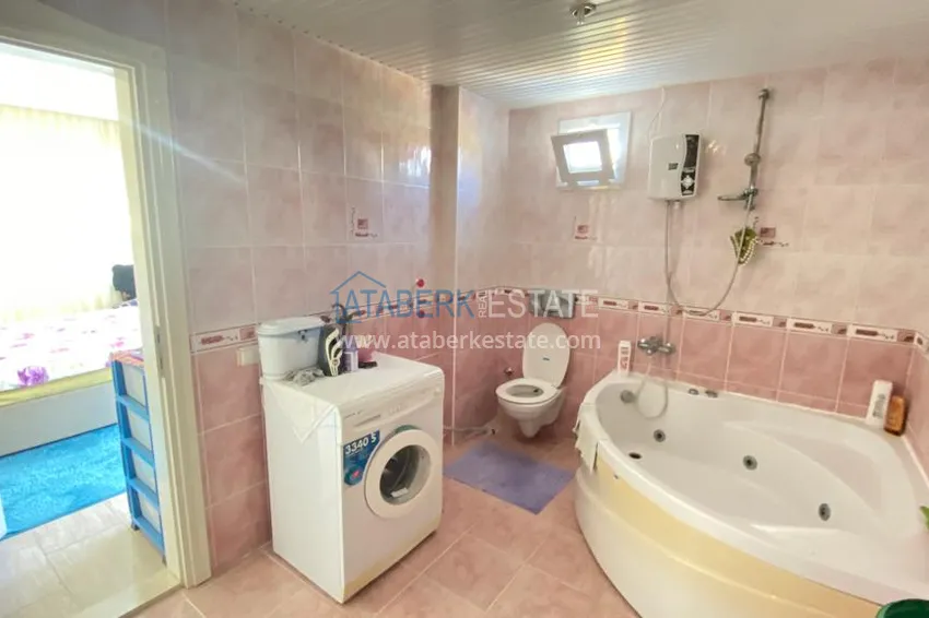 Приобрести Квартира в Махмутларе с мебелью и видом на горы с хорошо продуманной планировкой в комплексе городского типа 14 