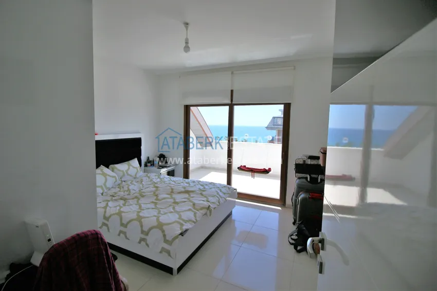 Приобрести Пентхаус-дуплекс в Кестеле с мебелью и видом на море в комплексе с частным пляжем 9 