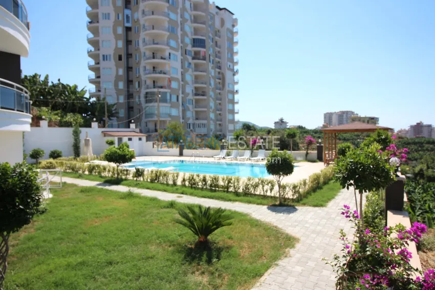 Пентхаус-дуплекс в Махмутларе с мебелью и видом на море и горы 1 