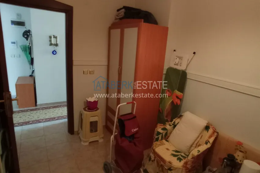 Приобрести Квартира в центре Алании четырехкомнатная с мебелью и отдельной кухней 12 