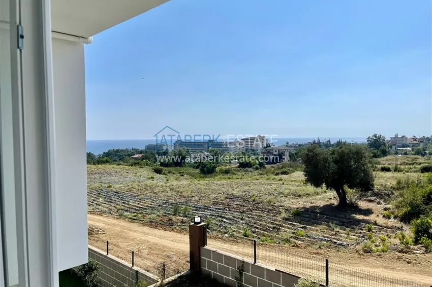 Приобрести Квартира в Алании район Инджекум с чистовой отделкой в стильной резиденции таунхаусов 13 