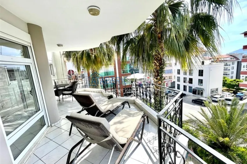 Квартира в районе Джикджилли трехкомнатная с мебелью и видом на горы 3 