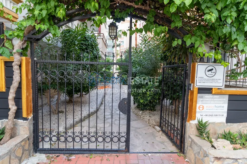 Квартира с мебелью и частичным видом на море в Махмутларе 6 