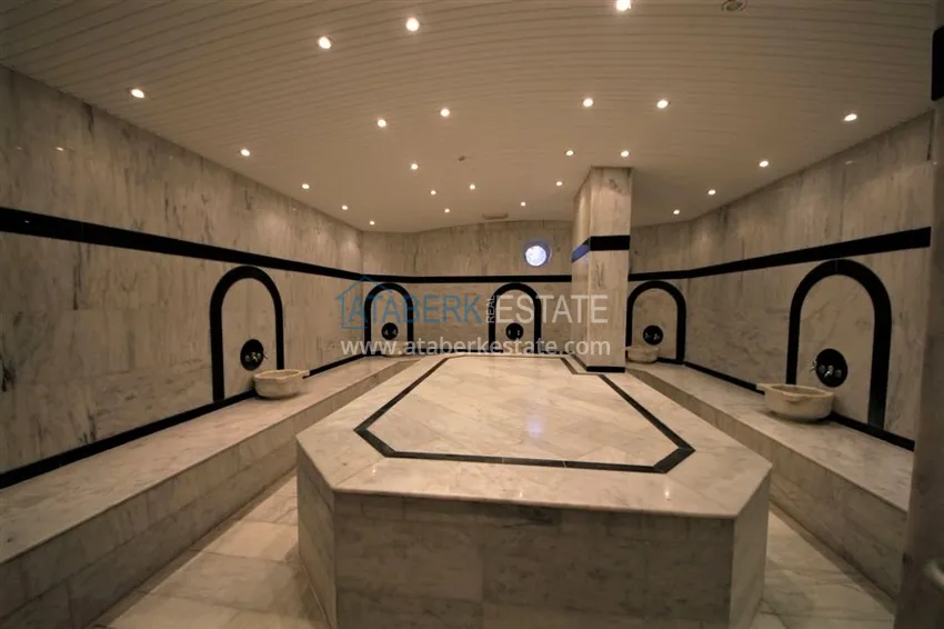 Квартира с мебелью и застекленным балконом в Алании, Махмутларе 17 