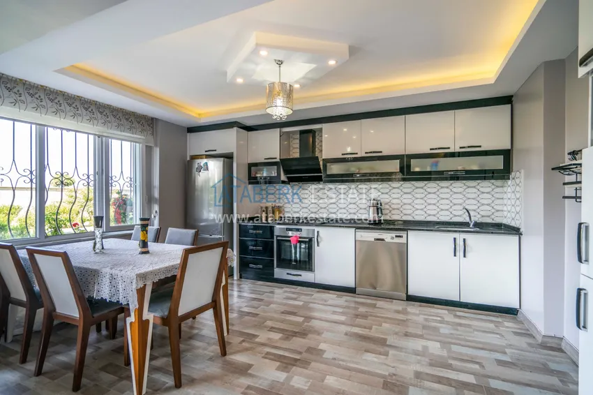 Приобрести Большой дуплекс в Кестеле с мебелью и видом на море на первой береговой   19 