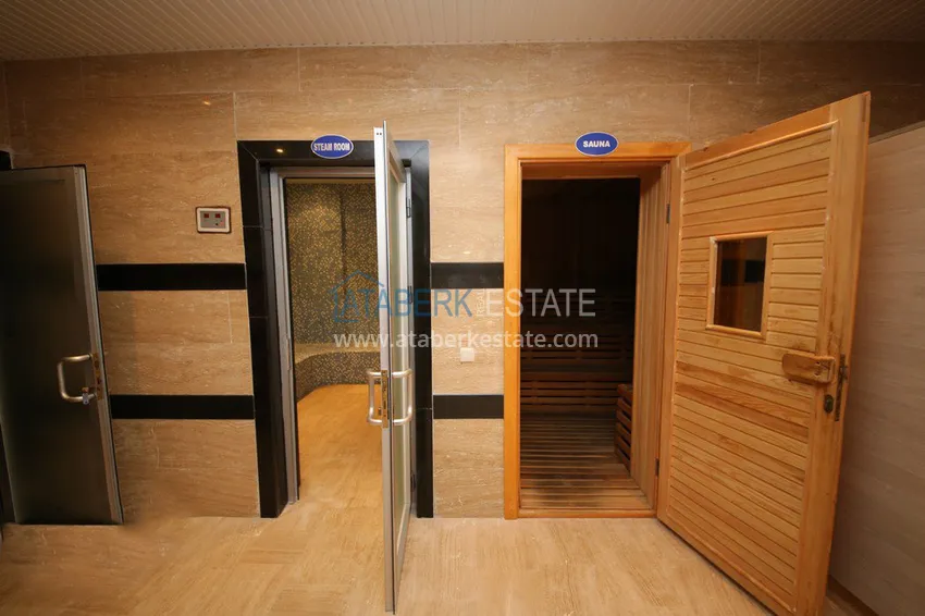 Квартира с мебелью и застекленным балконом в Алании, Махмутларе 18 