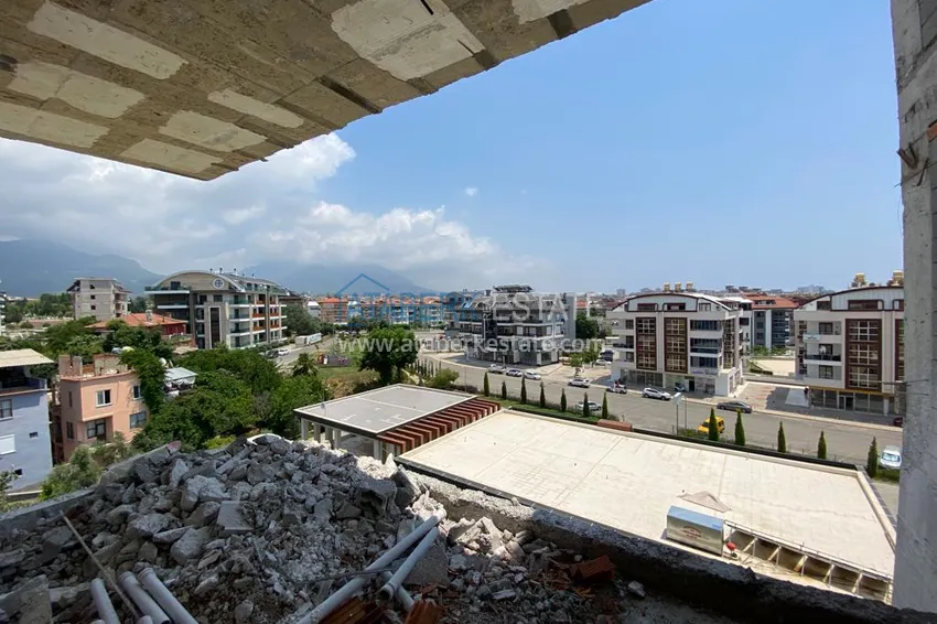 Приобрести Квартиры и пентхаусы в Алании, район Оба от инвестора с рассрочкой в строящемся комплексе 6 