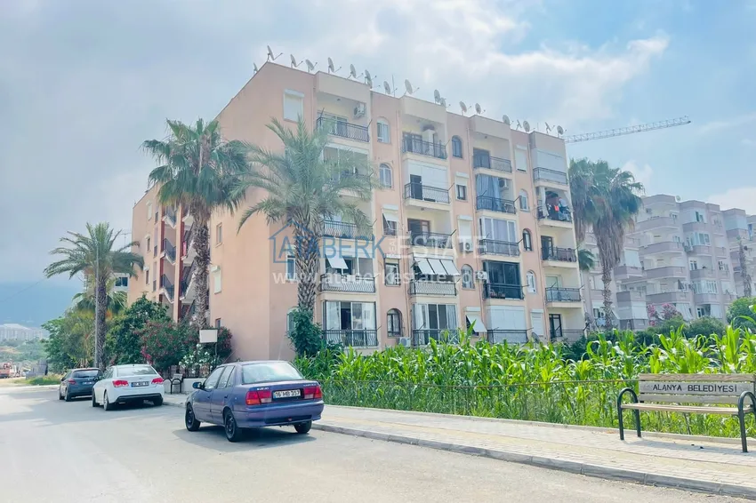 Квартира в Махмутларе, с мебелью и видом на горы в жилом комплексе 3 