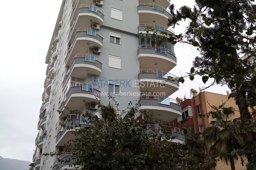 Квартира в Махмутларе трехкомнатная с мебелью – вторая береговая линия по приемлемой цене в небольшом жилом комплексе 1 