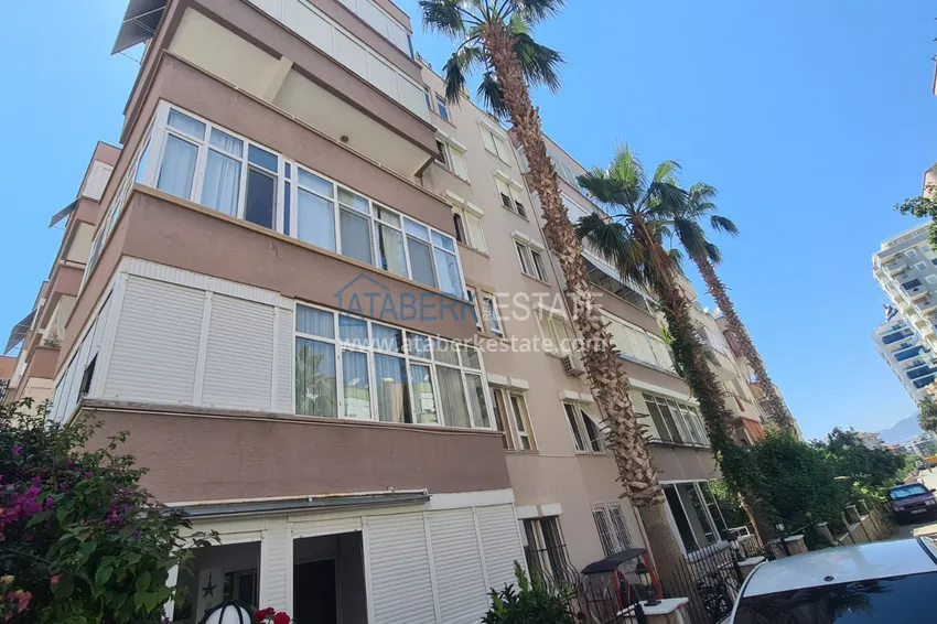 Квартира рядом с морем в Махмутларе, трехкомнатная 1 