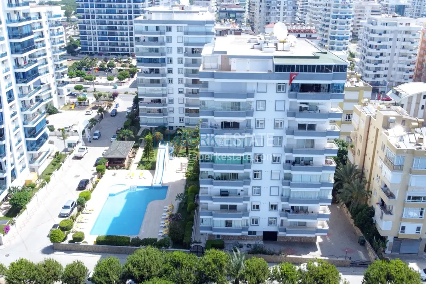 Квартира в Махмутларе с мебелью и отдельной кухней в комплексе на первой береговой 2 