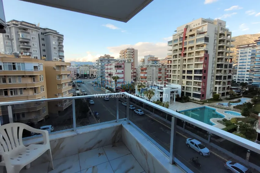 Приобрести Квартира в центре Махмутлара трехкомнатная с мебелью в бутик-комплексе  21 