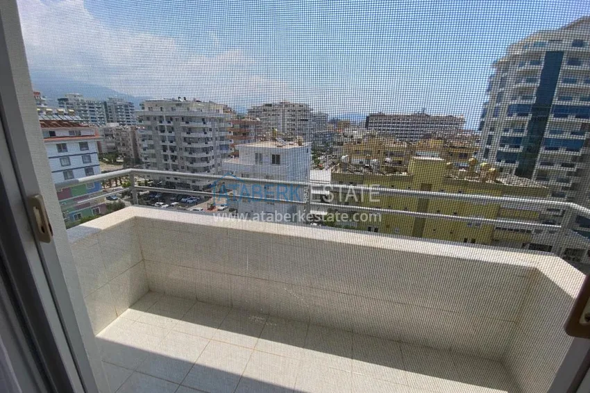 Приобрести Квартира в Махмутларе с мебелью и отдельной кухней в комплексе на первой береговой 20 