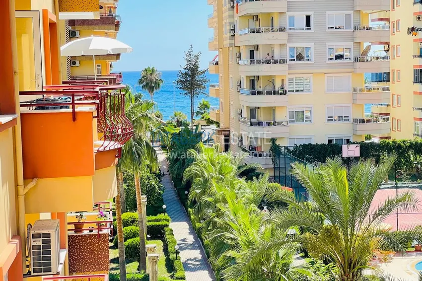 Приобрести Квартира в Махмутларе меблированная с видом на море и горы на первой береговой линии 26 