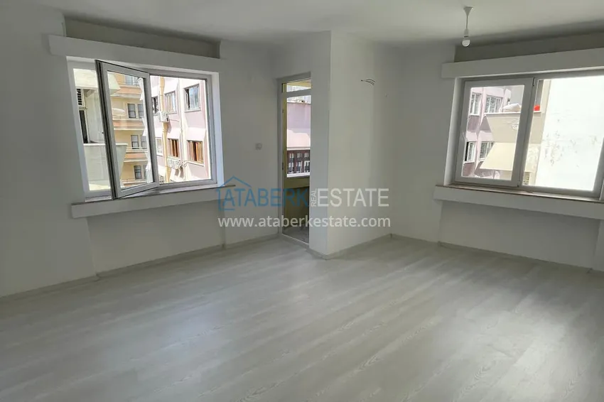 Квартира в центре Алании - район пляжа Кейкубат, после ремонта в жилом доме 2 