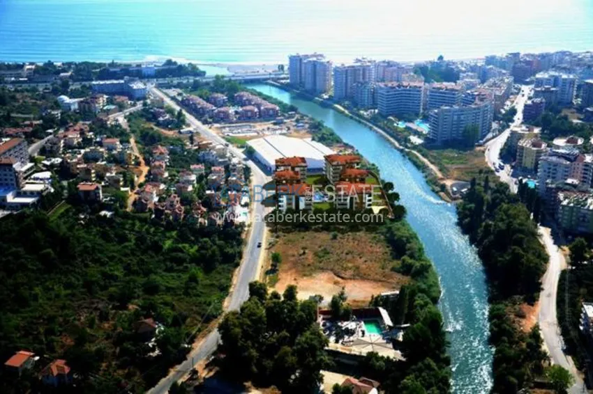 Пентхаус-дуплекс в районе Кестель с мебелью в комплексе на берегу горной реки 2 