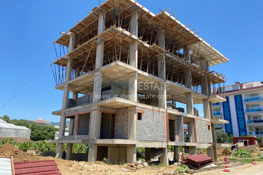 Квартиры и пентхаусы от инвестора в районе Кестель в строящемся бутик-комплексе 3 