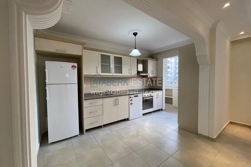 Приобрести Квартира в Махмутлар с двумя спальнями и застекленными балконами в комплексе на первой береговой 3 