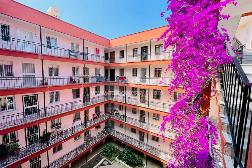 Квартира в Махмутларе, с мебелью и видом на горы в жилом комплексе 2 