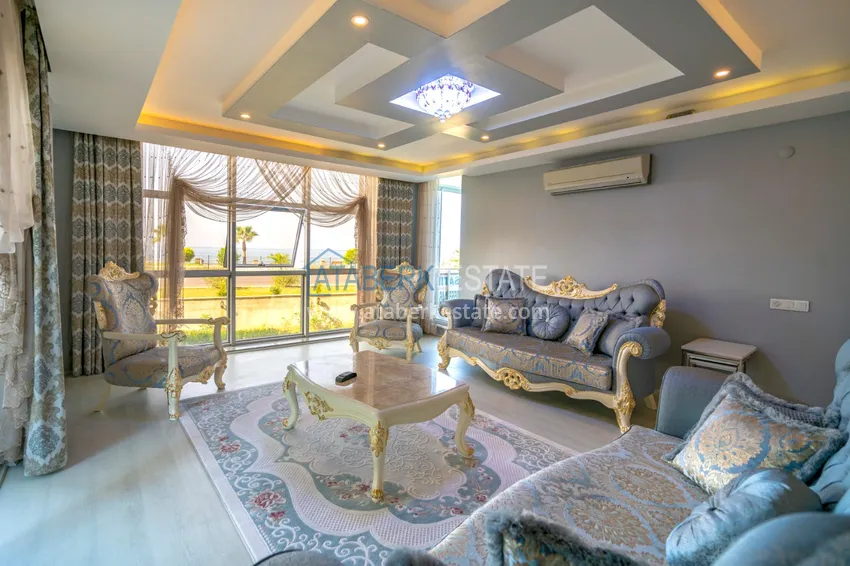 Приобрести Большой дуплекс в Кестеле с мебелью и видом на море на первой береговой   4 