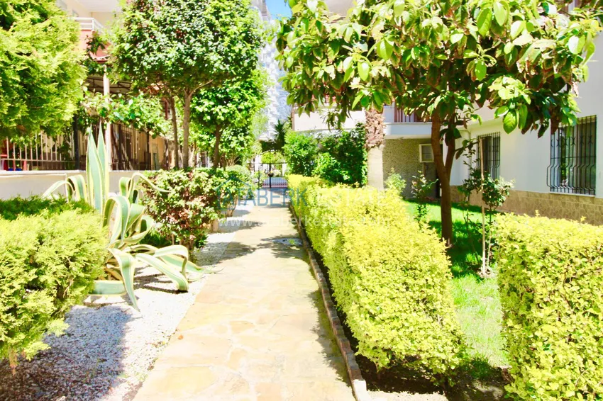 Квартира с мебелью и частичным видом на море в Махмутларе 5 