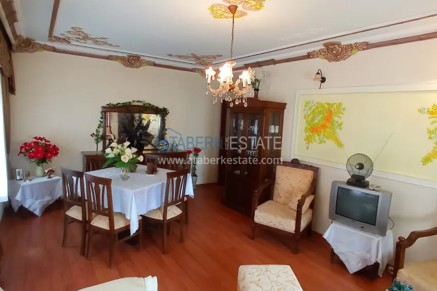 Приобрести Квартира в центре Алании четырехкомнатная с мебелью и отдельной кухней 7 