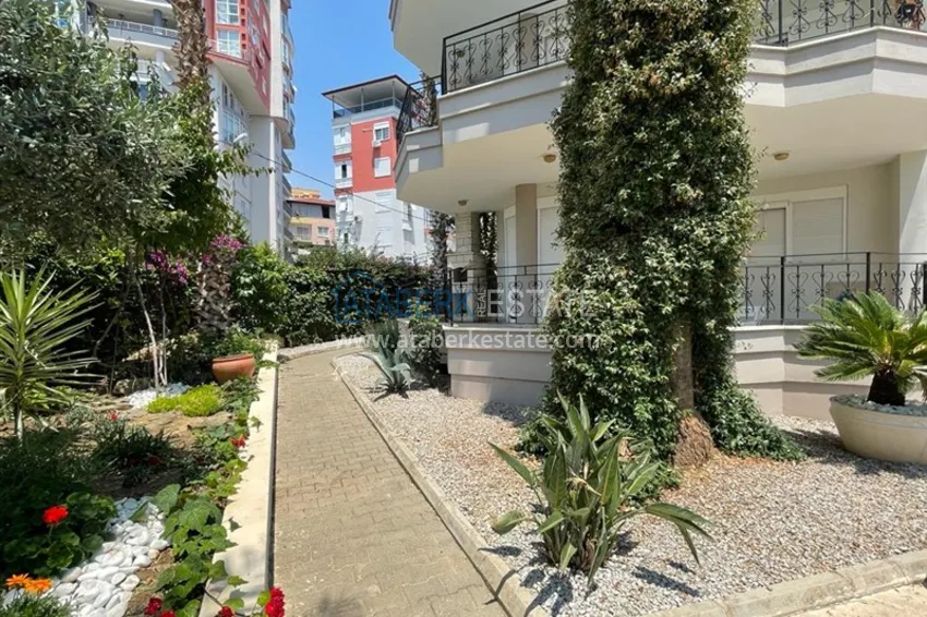 Квартира в районе Джикджилли трехкомнатная с мебелью и видом на горы 7 