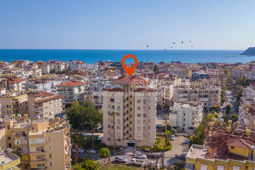 Квартира в центре Алании меблированная с отдельной кухней в современной резиденции 4 