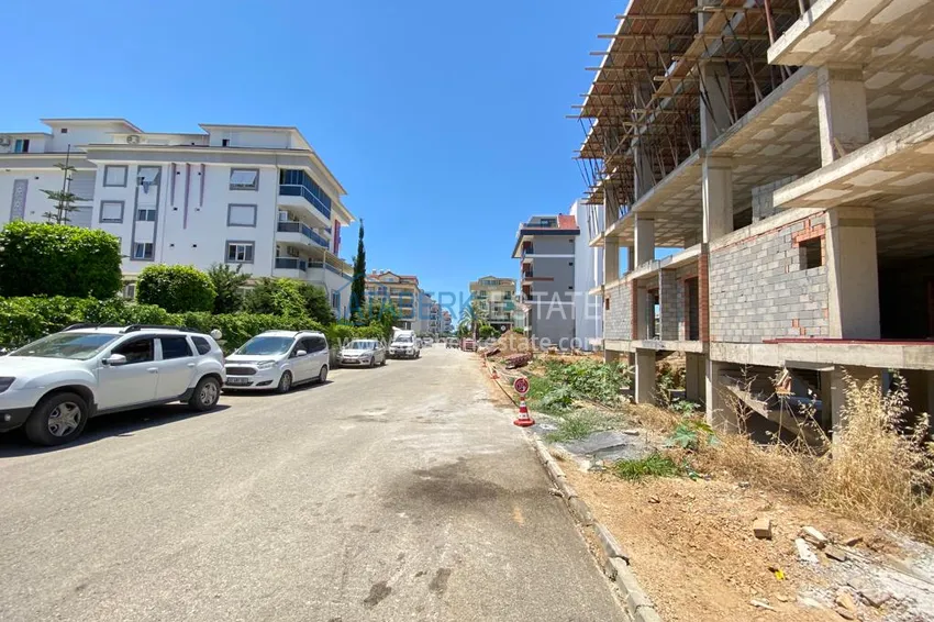 Квартиры и пентхаусы от инвестора в районе Кестель в строящемся бутик-комплексе 6 