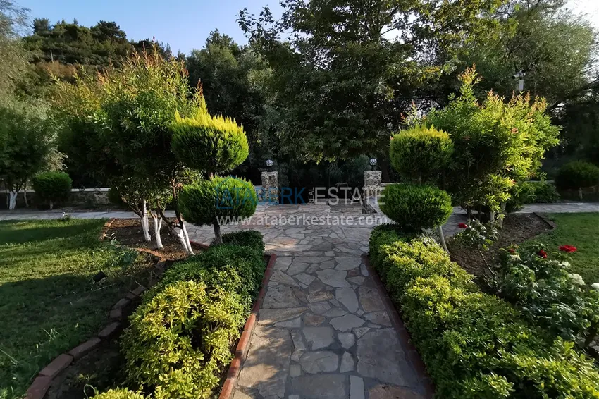 Садовый дуплекс в Кестеле, меблированный в комплексе на берегу реки 7 