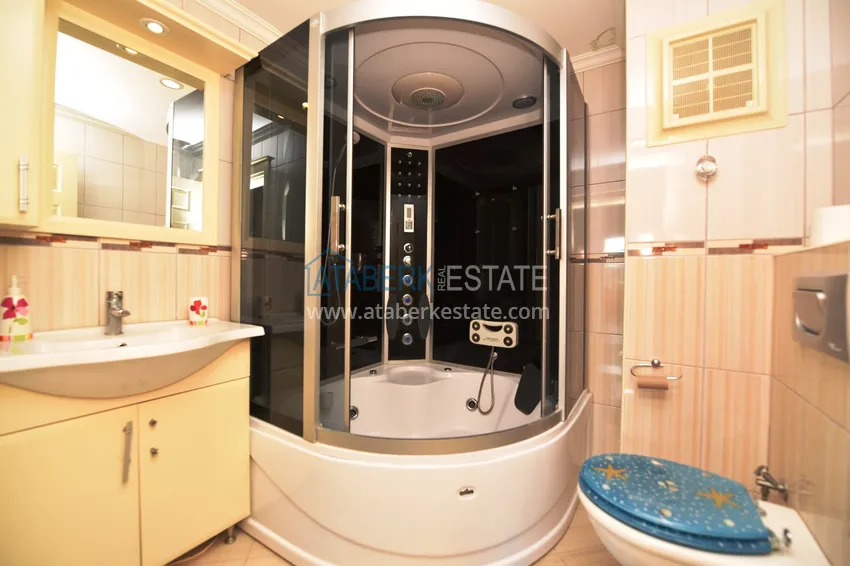 Приобрести Квартира с мебелью и застекленным балконом в Алании, Махмутларе 8 