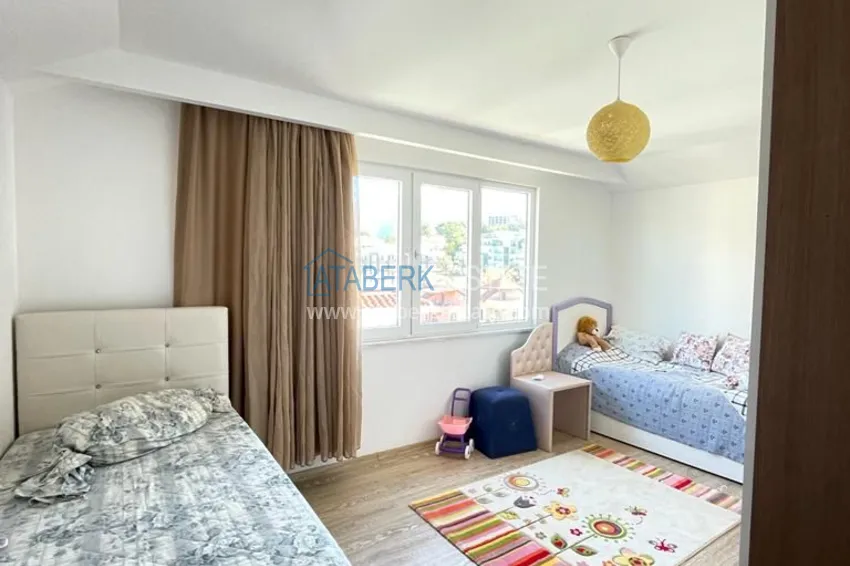 Приобрести Пентхаус-дуплекс в районе Кестель с мебелью в комплексе на берегу горной реки 13 