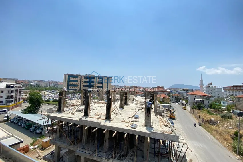 Квартиры и пентхаусы в Алании, район Оба от инвестора с рассрочкой в строящемся комплексе 14 