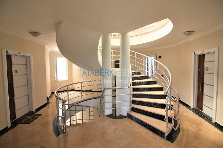 Пентхаус-дуплекс в Махмутларе с мебелью и видом на море и горы 14 