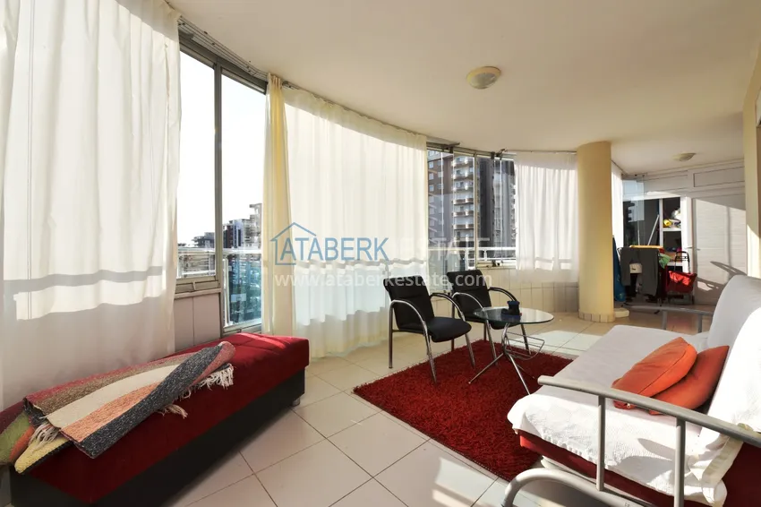 Приобрести Квартира с мебелью и застекленным балконом в Алании, Махмутларе 9 