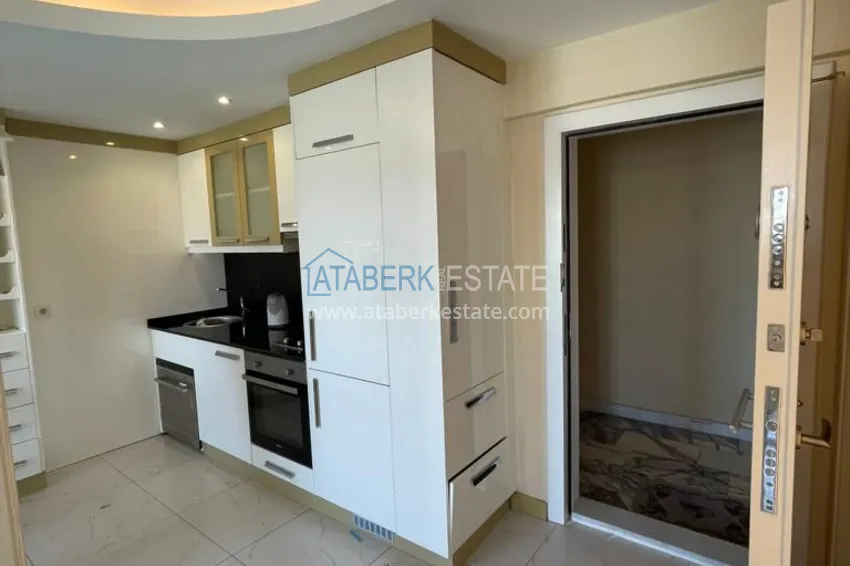 Приобрести Квартира меблированная с видом на горы в Алании - район пляжа Клеопатра 1 