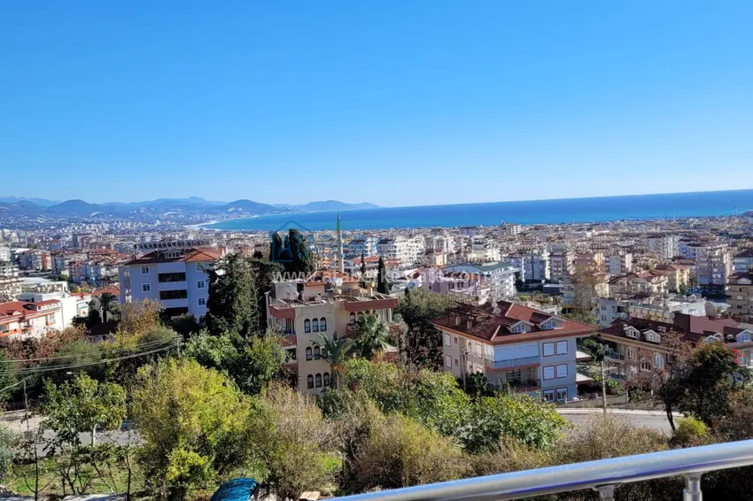 Квартира в центре Алании с мебелью, панорамным видом на море и историческую крепость 2