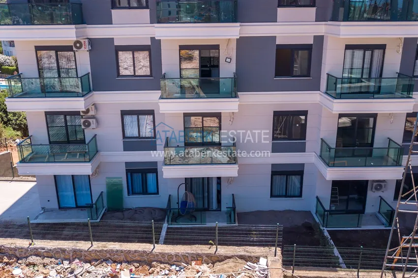 Квартира в районе Оба двухкомнатная, с новой мебелью и видом на море 10