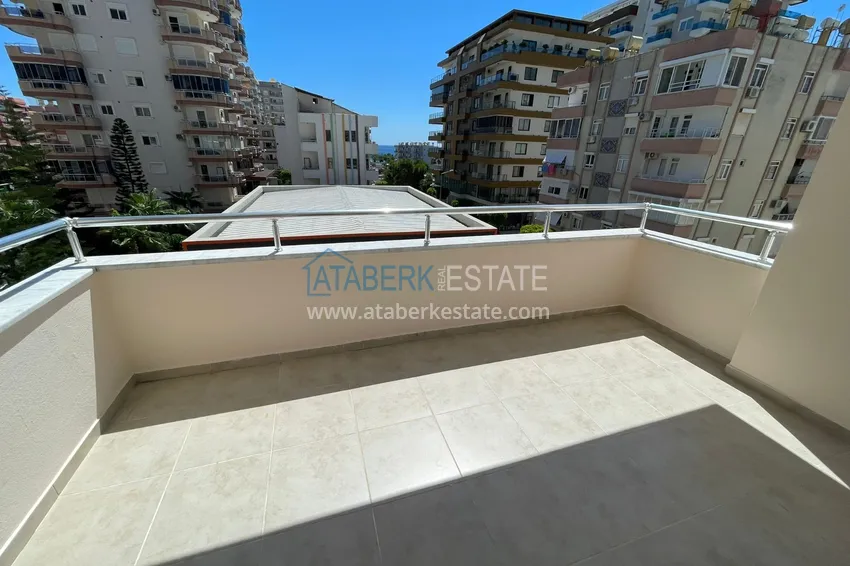 Приобрести Квартира двухкомнатная с мебелью в комплексе рядом с морем в Махмутларе 11