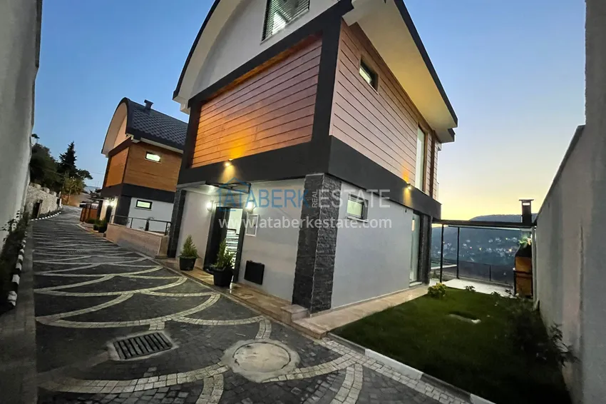 Люксовые виллы от застройщика в Алании – район Бекташ 13 