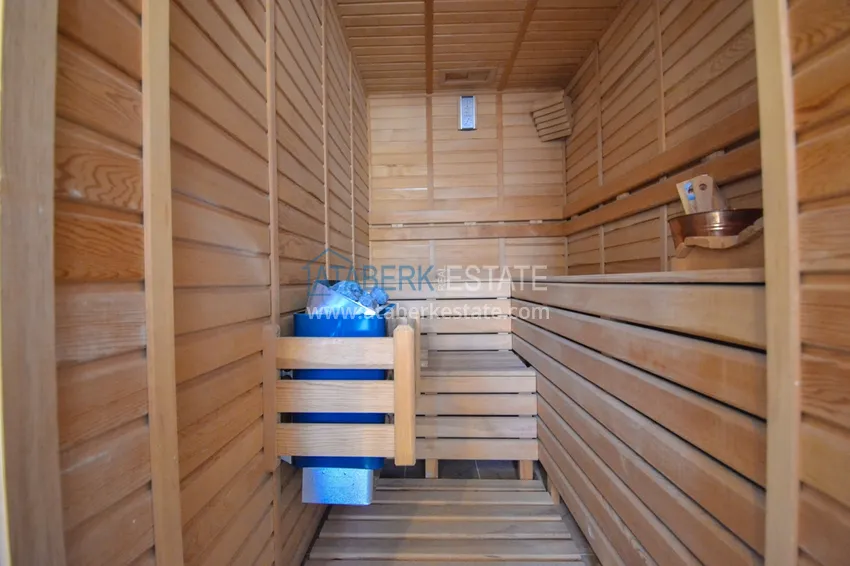 Приобрести Квартира - дуплекс в центре Алании с мебелью, личной сауной и видом на море 12