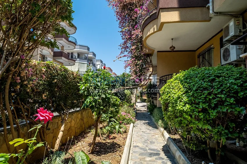 Дуплекс в Алании район Оба меблированный рядом с морем 11