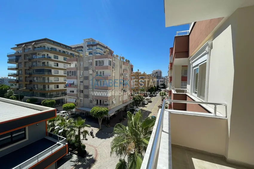 Приобрести Квартира двухкомнатная с мебелью в комплексе рядом с морем в Махмутларе 12