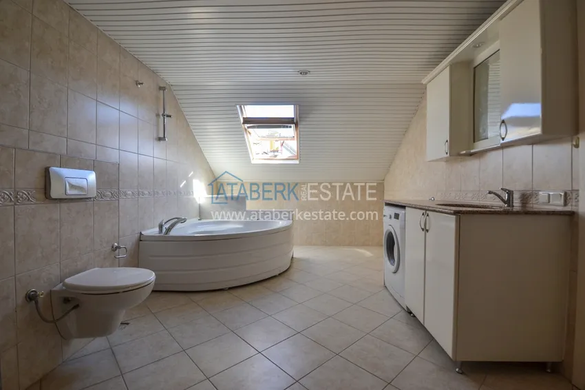 Приобрести Квартира - дуплекс в центре Алании с мебелью, личной сауной и видом на море 13