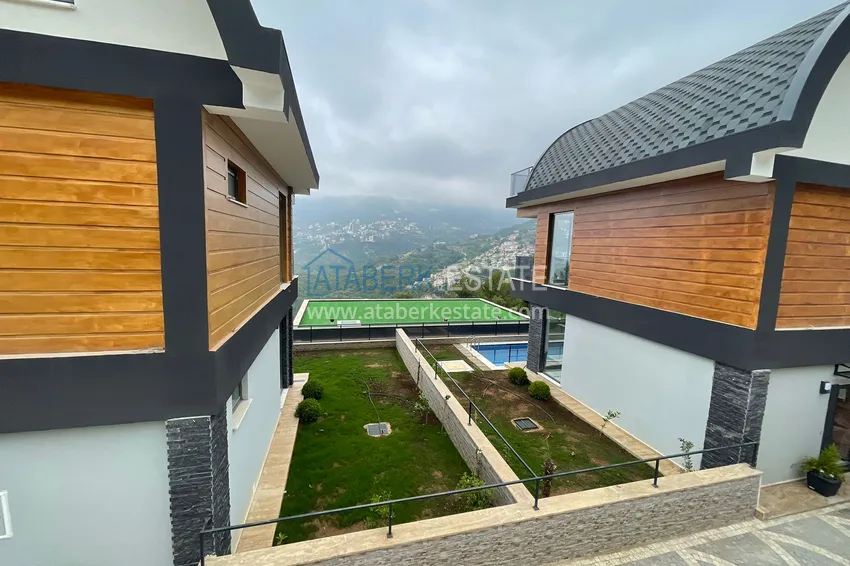 Люксовые виллы от застройщика в Алании – район Бекташ 21 