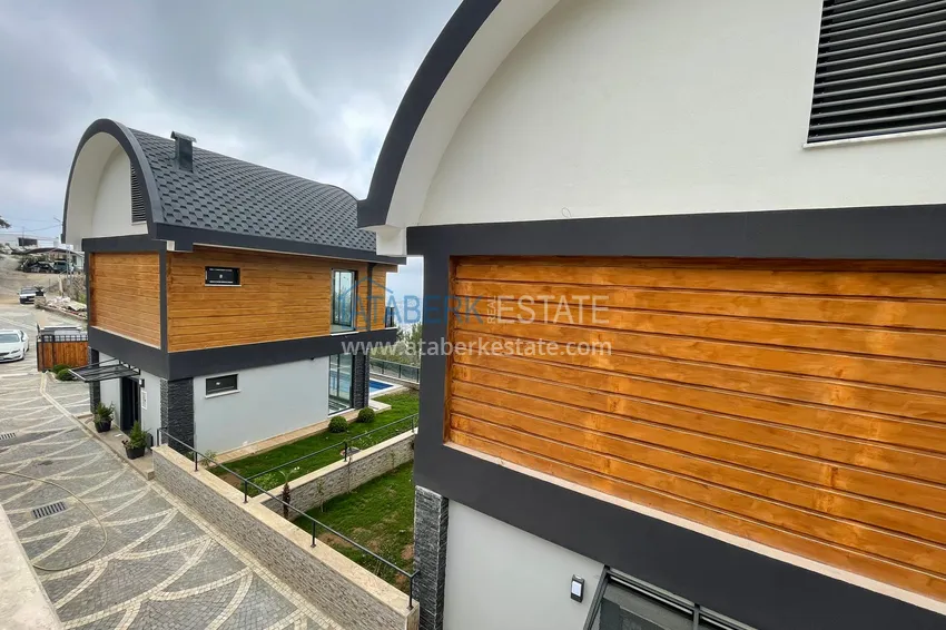 Люксовые виллы от застройщика в Алании – район Бекташ 22 