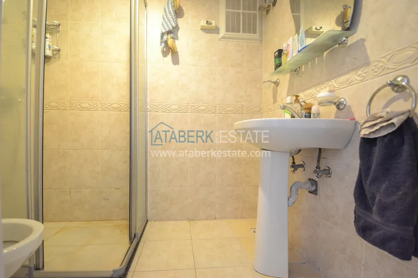 Приобрести Квартира - дуплекс в центре Алании с мебелью, личной сауной и видом на море 14